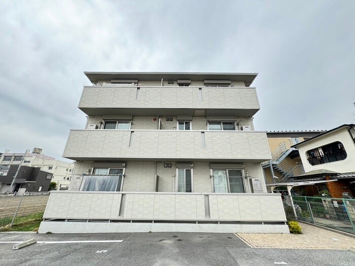 物件外観写真1　(外観写真)