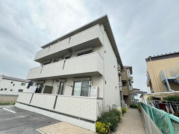 物件外観写真2　(外観写真)