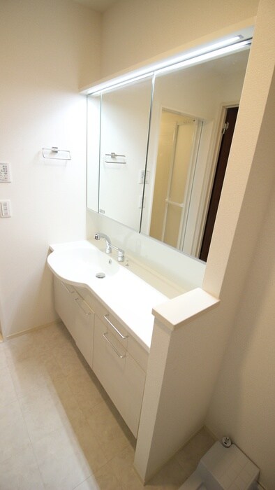 物件内観写真11　(洗面)