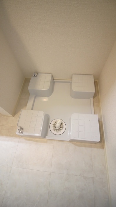 物件内観写真17　(洗濯機置場)