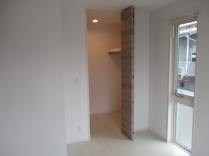 物件内観写真11　(居室)