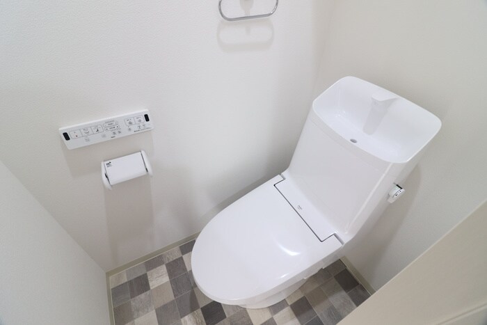 物件内観写真12　(トイレ)