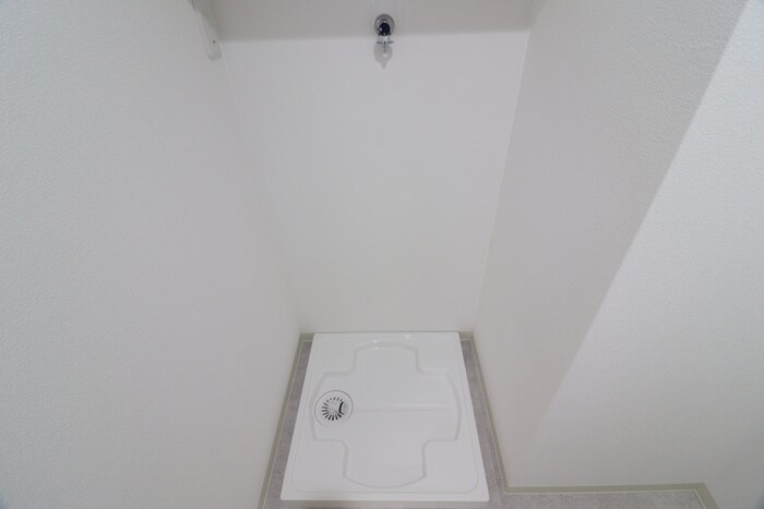 物件内観写真15　(洗濯機置場)