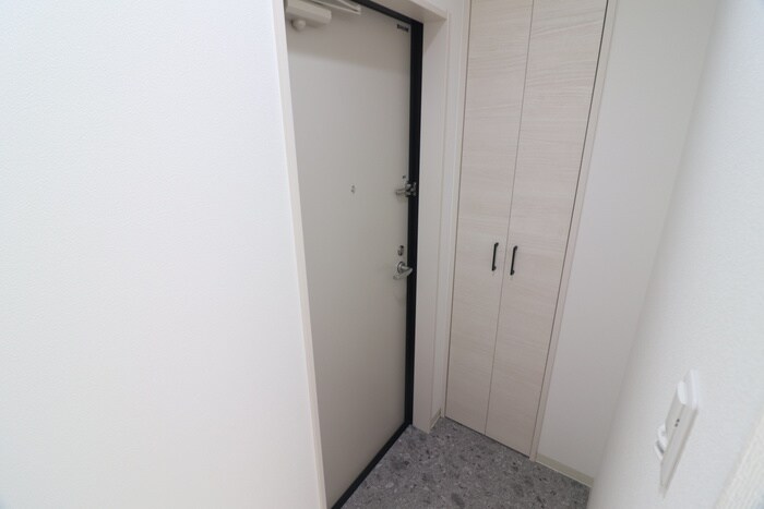 物件内観写真17　(玄関)