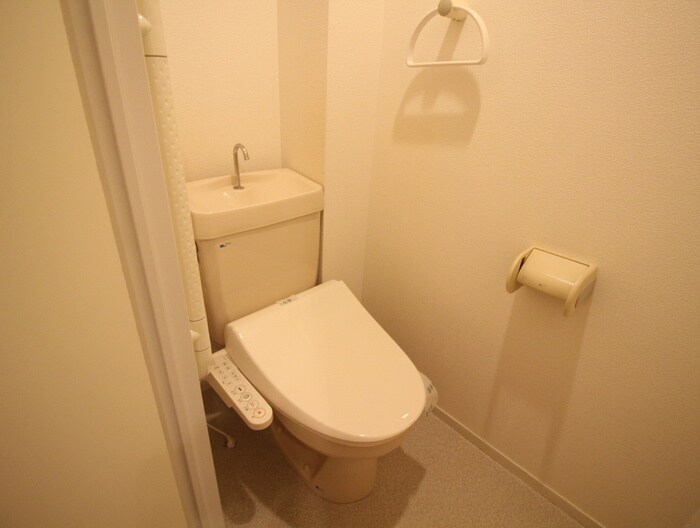 物件内観写真17　(トイレ)