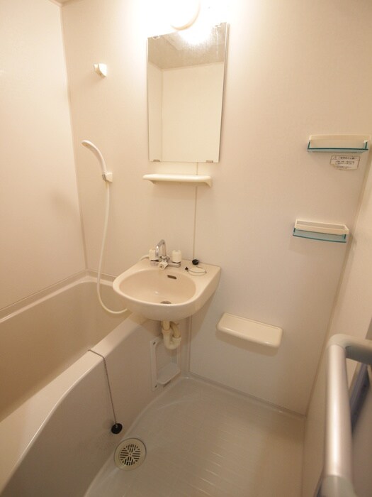 物件内観写真13　(バス／シャワールーム等)