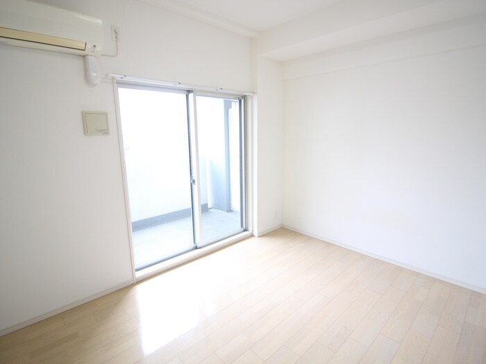 物件内観写真13　(居室)