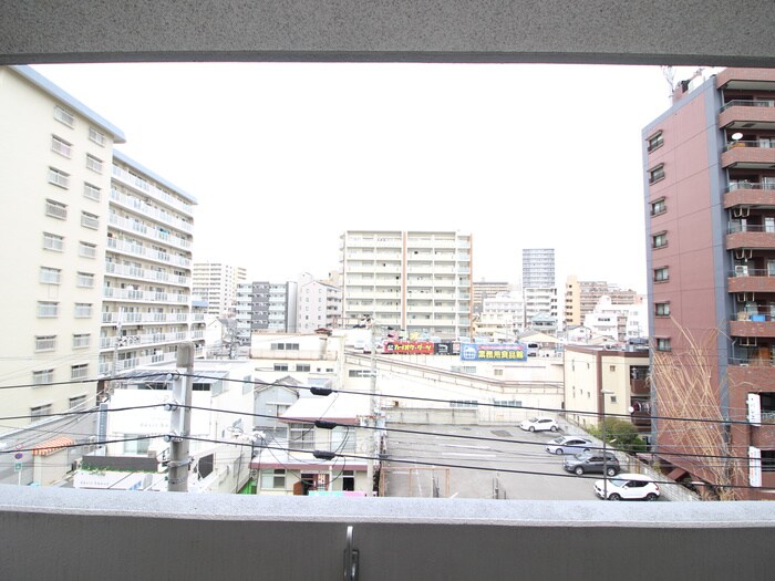 物件内観写真21　(室内からの展望)