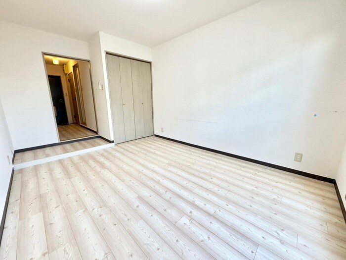 物件内観写真7　(居室)