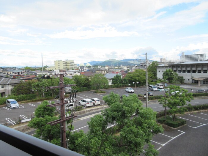 物件内観写真15　(室内からの展望)