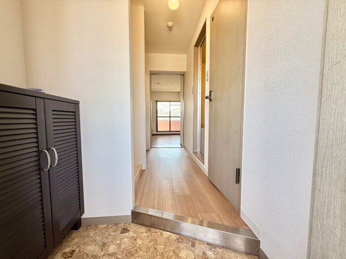 物件内観写真19　(廊下)