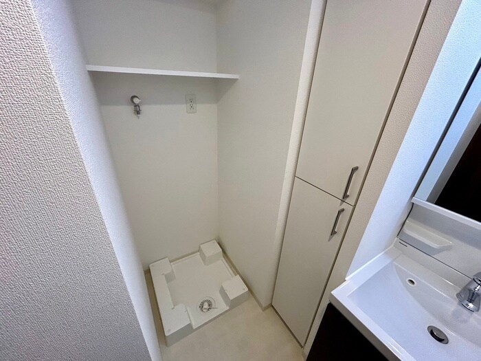 物件内観写真13　(洗濯機置場)