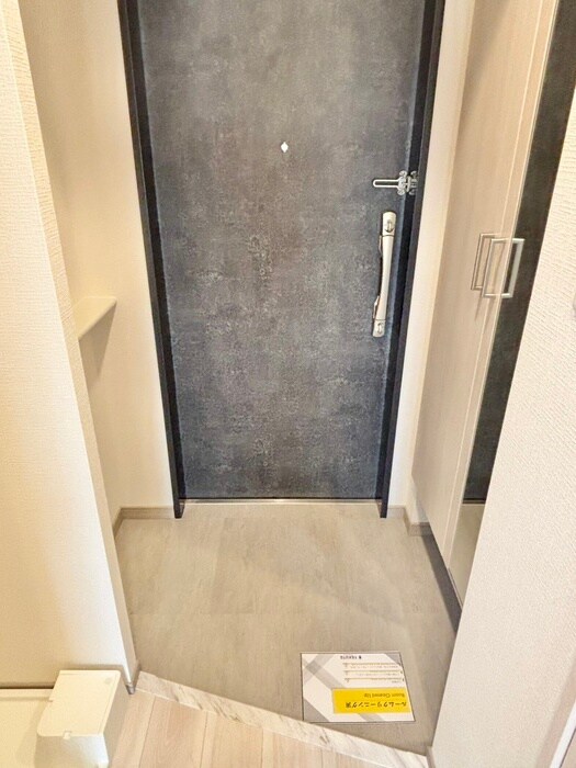物件内観写真19　(玄関)