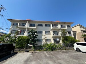 マンション松下外観写真