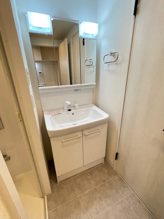 物件内観写真11　(洗面)