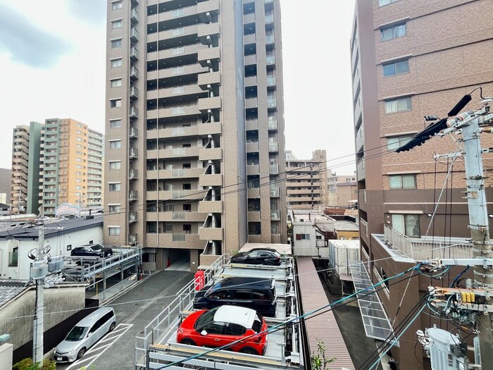 物件内観写真22　(室内からの展望)