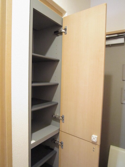 物件内観写真12　(靴箱)