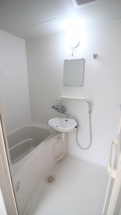 物件内観写真7　(バス／シャワールーム等)