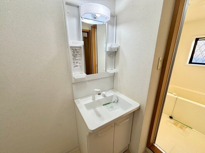 物件内観写真9　(洗面)