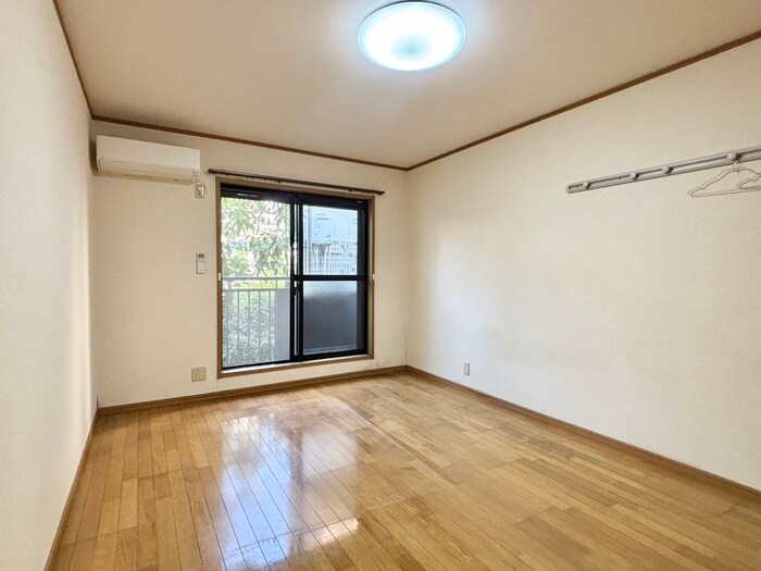 物件内観写真19　(居室)