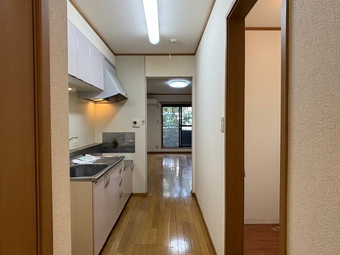 物件内観写真20　(廊下)