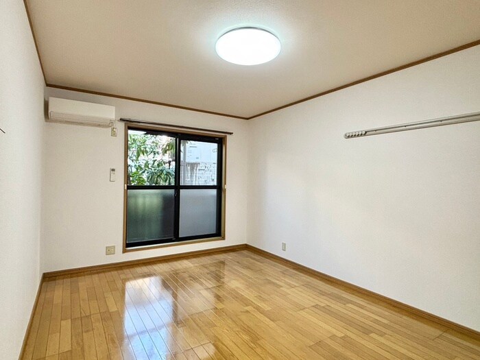 物件内観写真20　(居室)