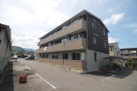 フェリーク長岡京外観写真
