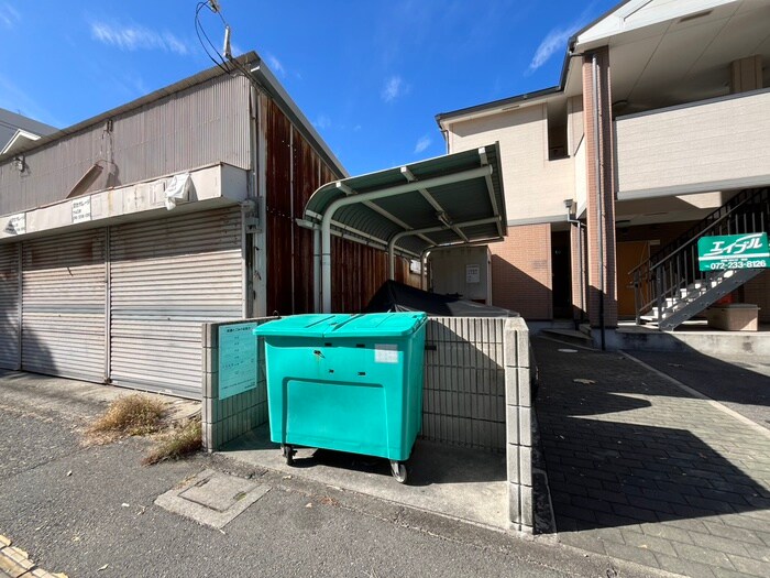 物件外観写真4　(建物設備)