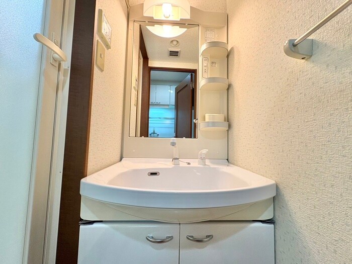 物件内観写真13　(洗面)