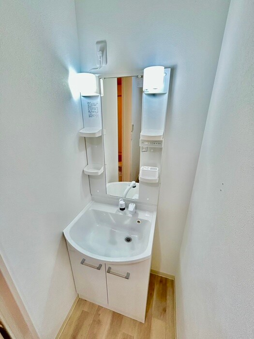 物件内観写真15　(洗面)