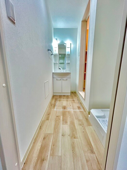 物件内観写真16　(洗面)