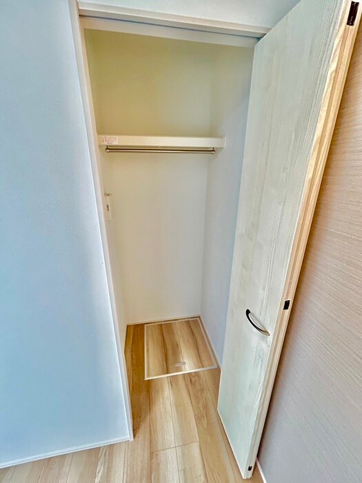 物件内観写真18　(収納)