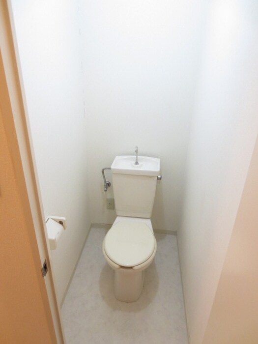 物件内観写真12　(トイレ)