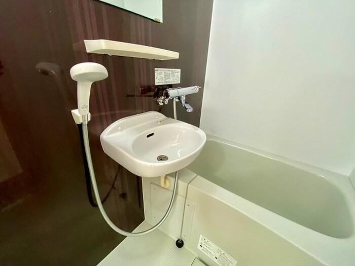 物件内観写真11　(洗面)