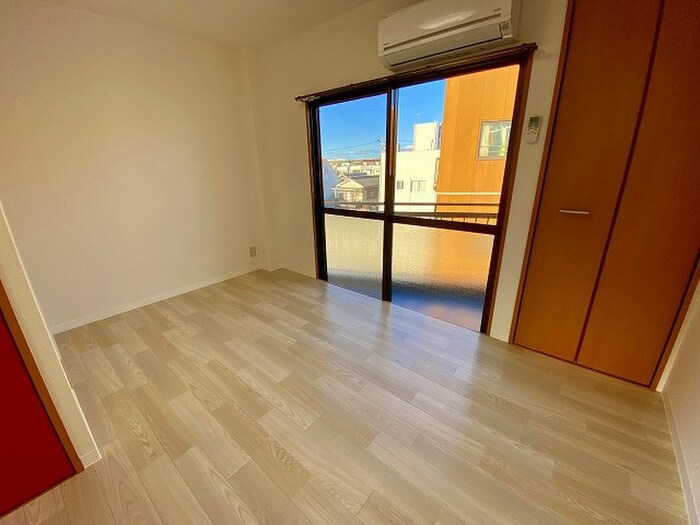 物件内観写真17　(居室)