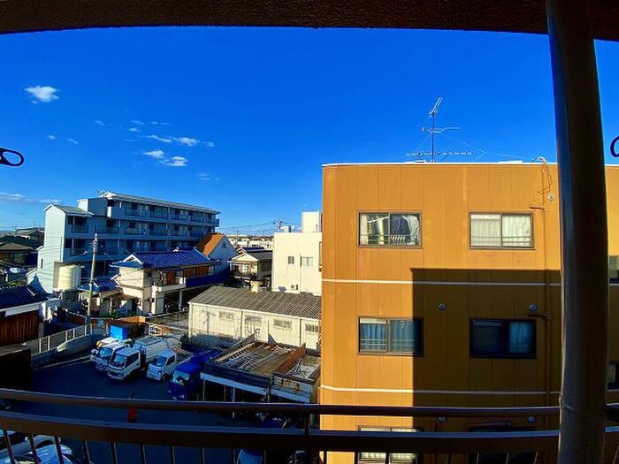 物件内観写真22　(室内からの展望)