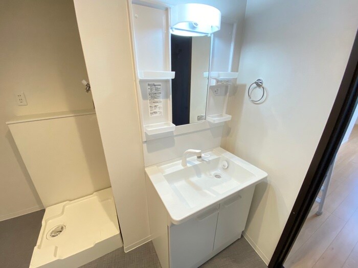 物件内観写真11　(洗面)