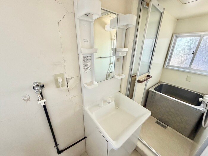 物件内観写真9　(洗面)