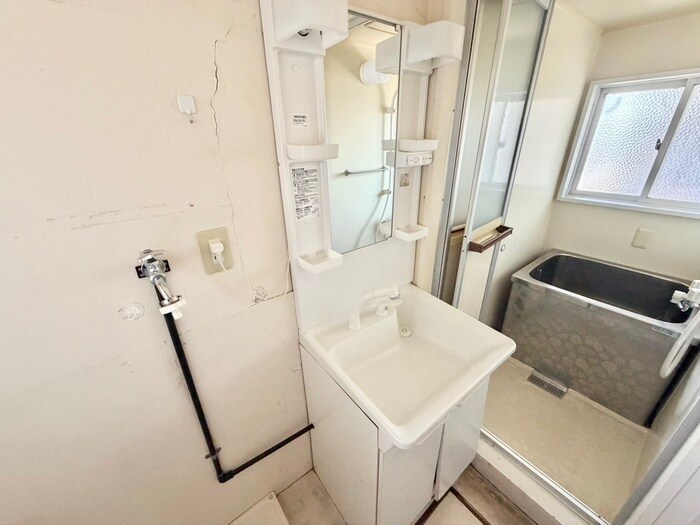 物件内観写真11　(洗面)