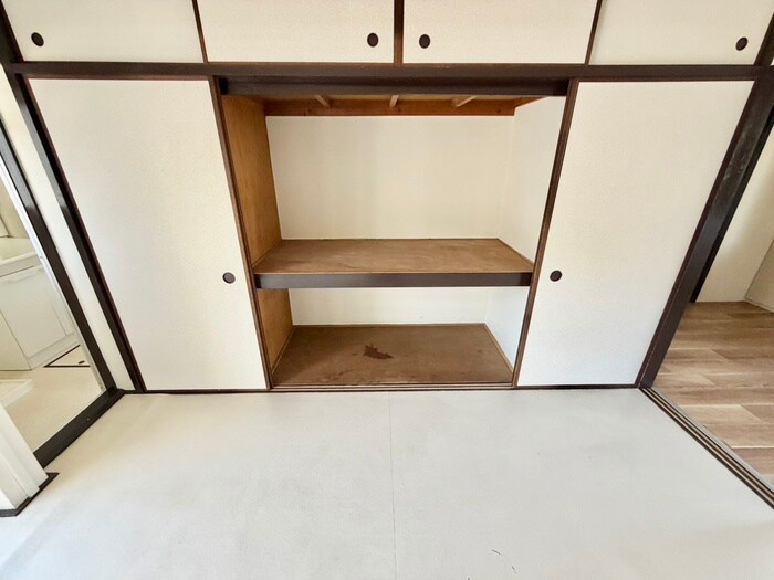 物件内観写真16　(収納)