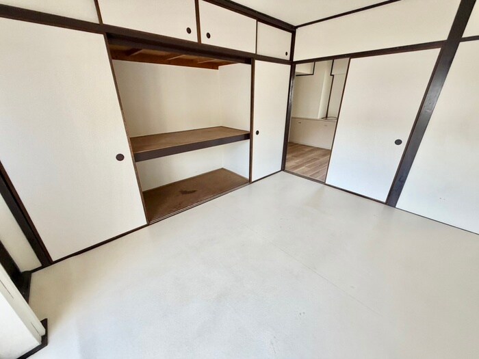 物件内観写真19　(居室)