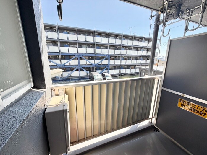 物件内観写真22　(室内からの展望)