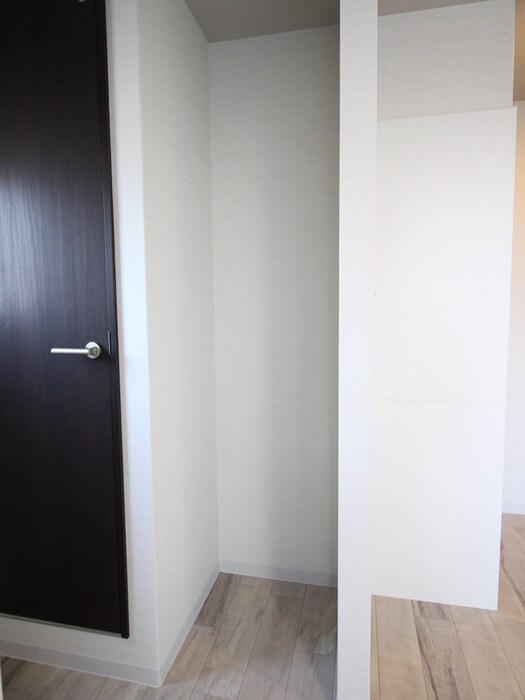 物件内観写真13　(収納)