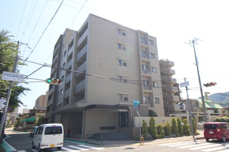 逆瀬川ﾌｧｰｽﾄｱﾄﾞﾚｽ（609）外観写真