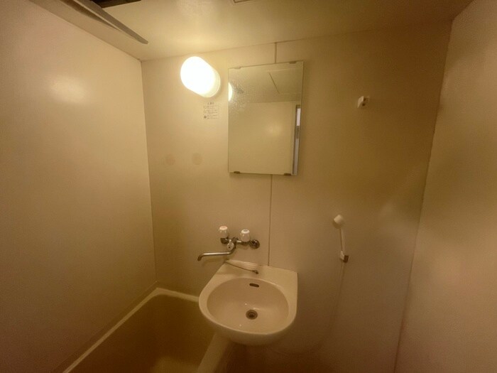 物件内観写真11　(洗面)