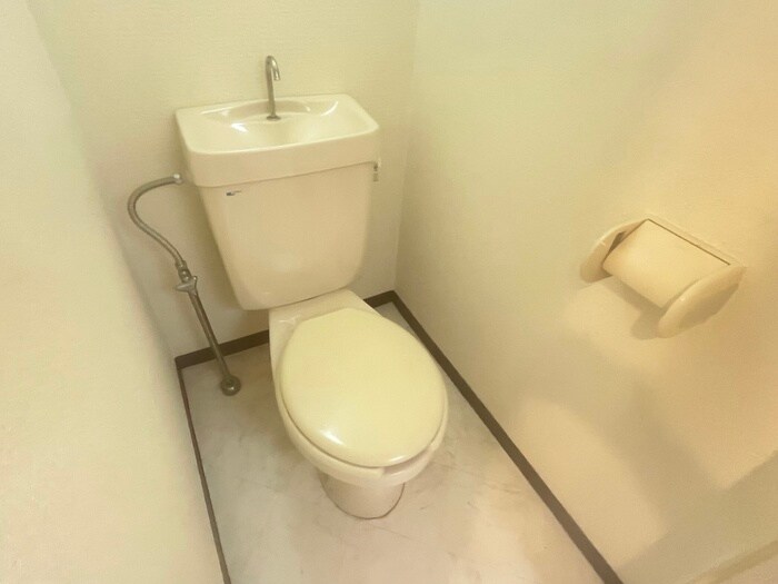 物件内観写真12　(トイレ)