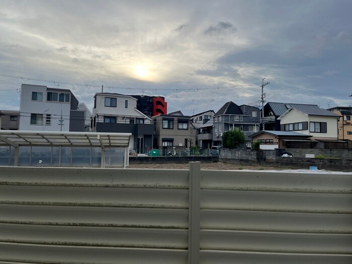 物件内観写真18　(室内からの展望)