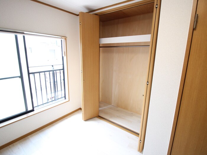 物件内観写真10　(収納)