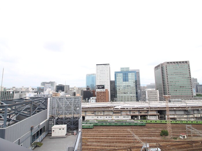 物件内観写真21　(室内からの展望)