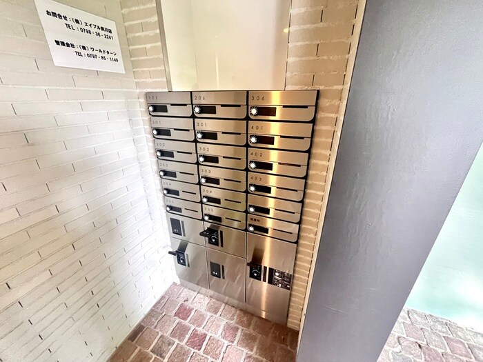 物件外観写真6　(建物設備)